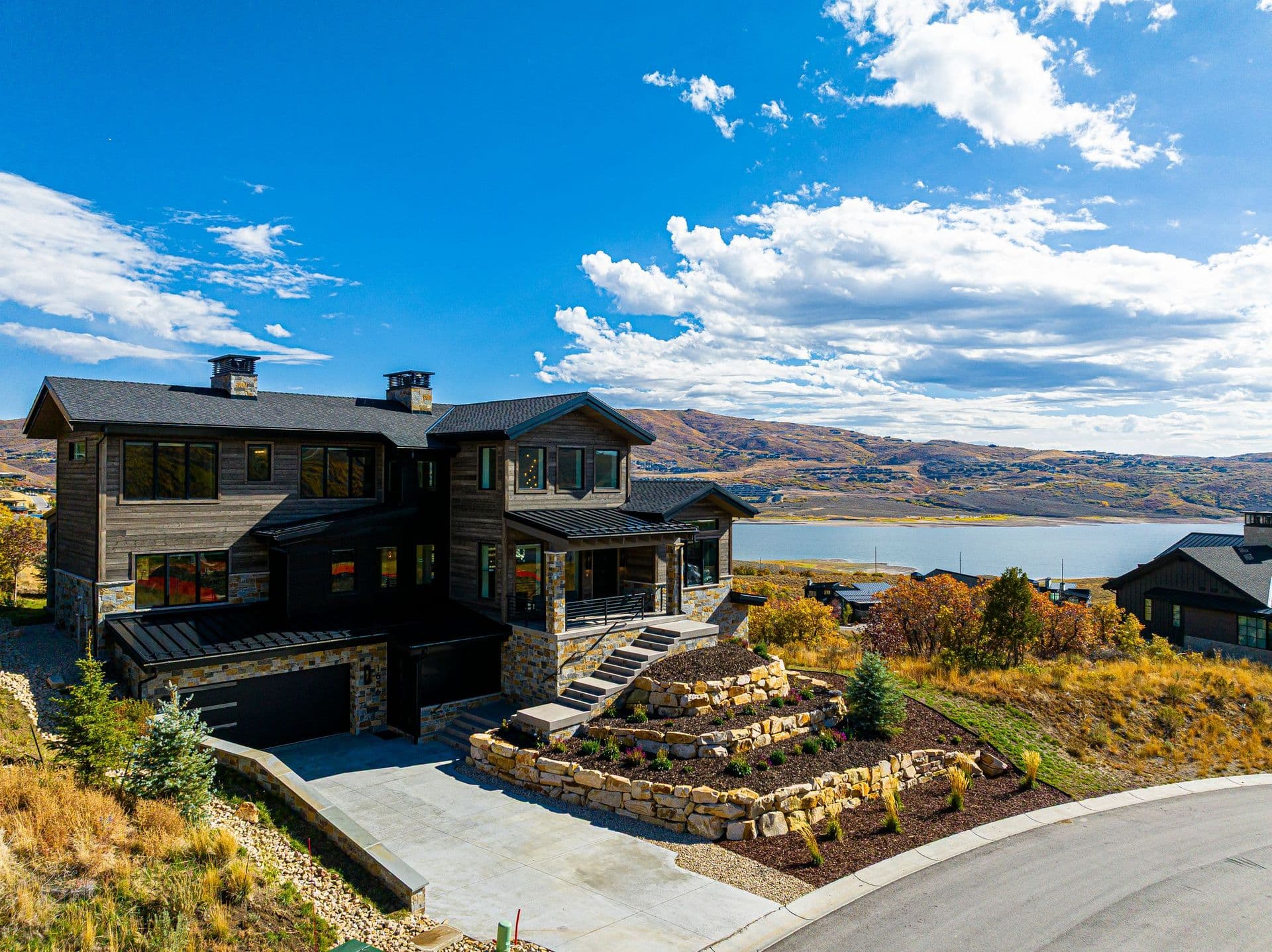East Elevated Escape-park city