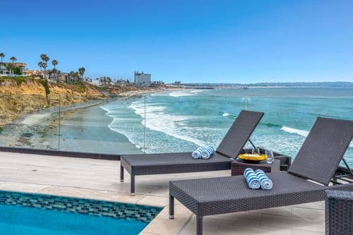 Ocean Front Escape - Image 3