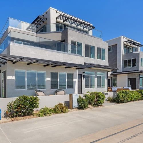 Oceanfront 1 North - Image 1