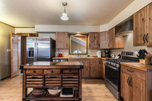 Classic Tahoe Cabin - Image 3