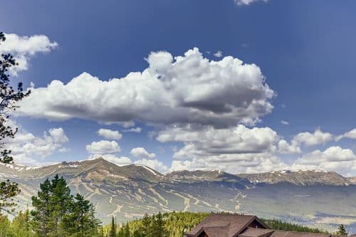 Mountain Vista Retreat - Image 33