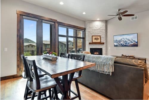 Alpine Abode - Image 2