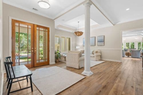 Southern Charm Retreat - Image 3