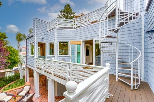 Beach Breakers Home - Image 3