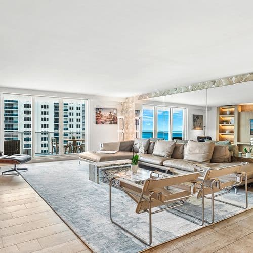 1 Hotel & Homes  Condo #1120 - Image 3