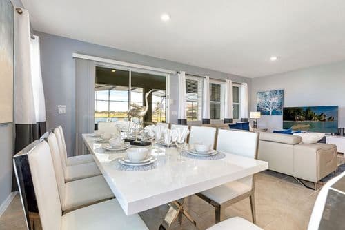 Lake View Villa - Image 3