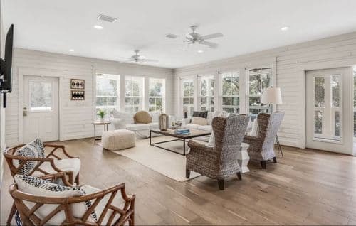 Beach Retreat - Image 3