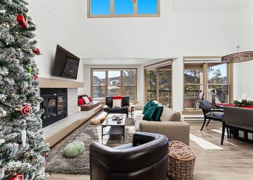 Quicksilver Condo #1640 - Image 1