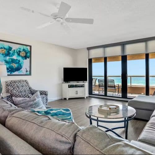 Sandy Foot Residence - Image 1