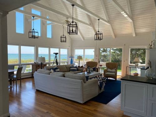 Whale Beachfront Home - Image 3