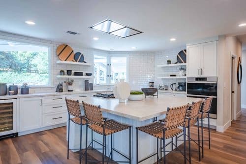 Arbor House - Image 2