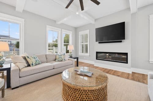 Southern Grace - Image 3