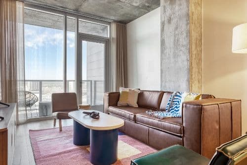 Emos Residence - Image 2