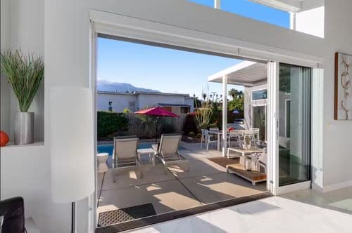 Modern Distinction Home - Image 3