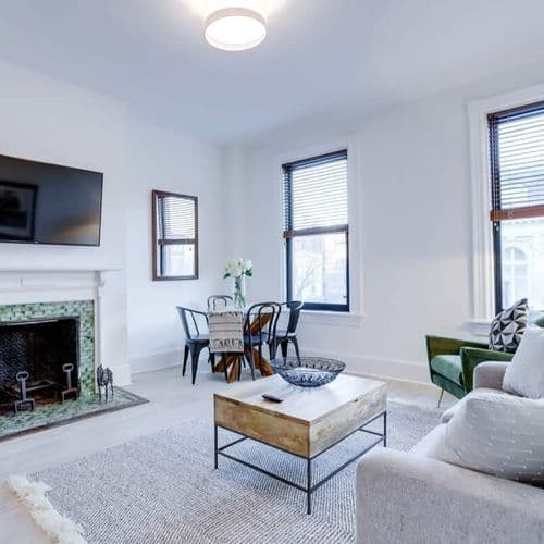 Vantage Residence - Image 1