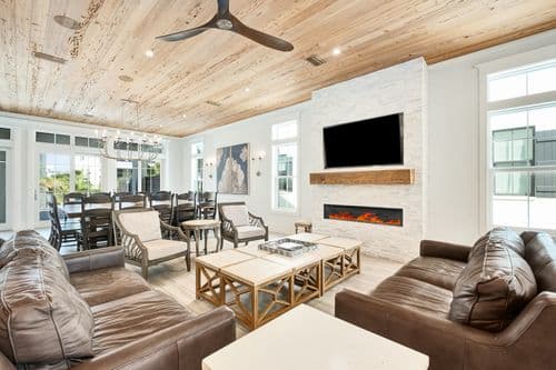 Oasis at Park Row Manor - Image 2