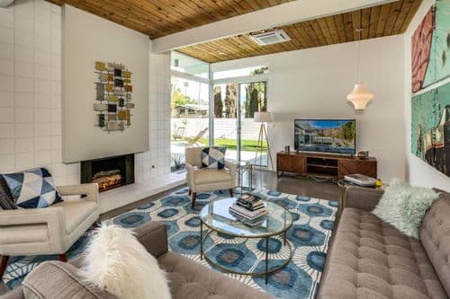 Regal Contemporary House - Image 2