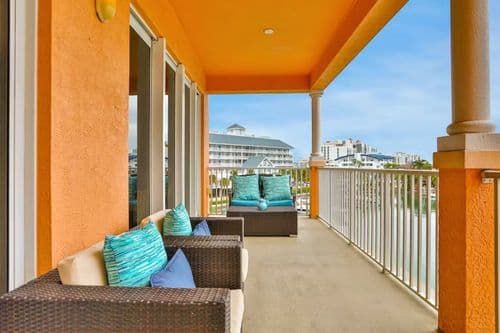 Harborview Grande Residence - Image 2