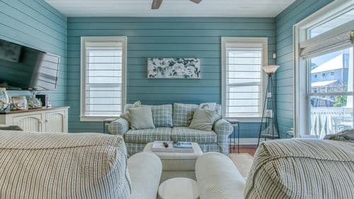 Shades of Blue - Image 3