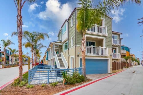 Bay Dream - Image 1