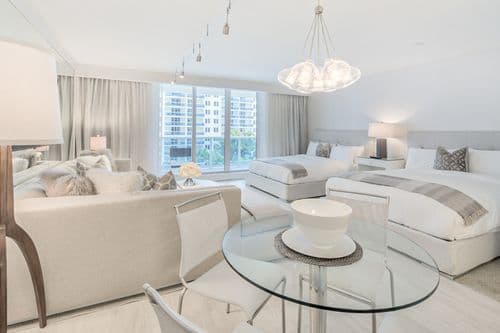 Roney Palace Retreat - Image 2