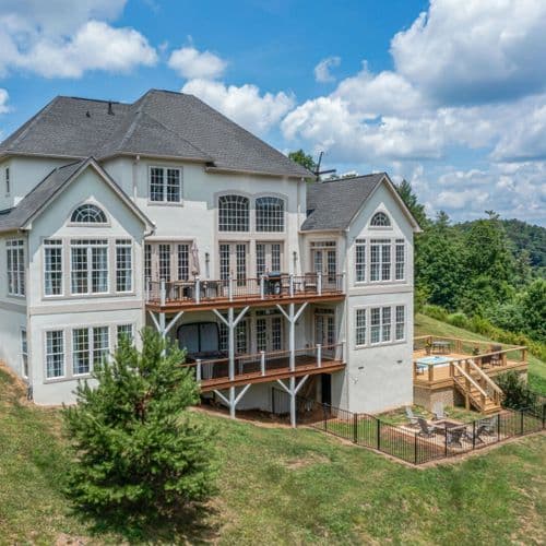 Nader Manor - Image 1