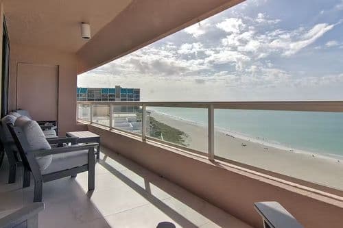 Sand Key Residence - Image 2