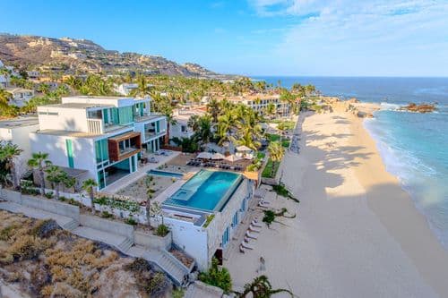Private Beachfront in Palmilla - Image 2