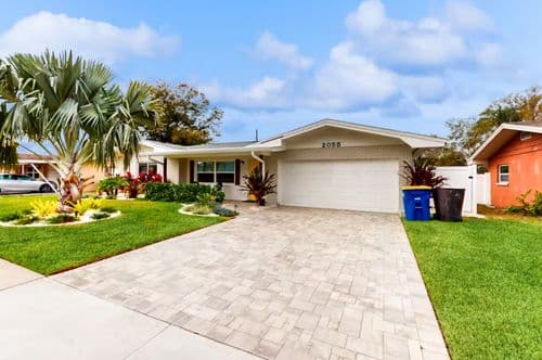 Clearwater Coastal Haven - Image 2