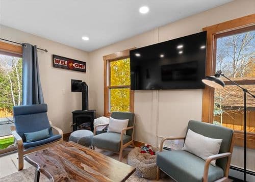 Alpine Home  - Image 2