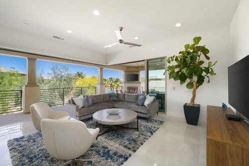Stay Savvy in Palm Desert - Image 3