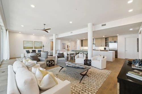 Viridian Penthouse #402 - Image 3