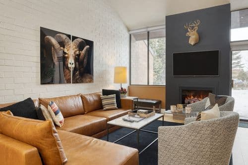 Parkside Condo - Image 1