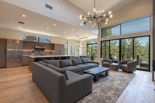 Larkspur Luxe - Image 3