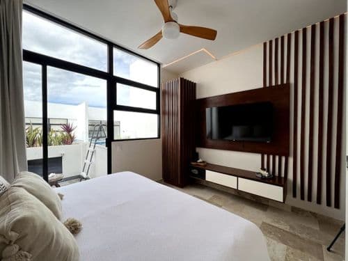 Elena Penthouse Oasis - Image 3