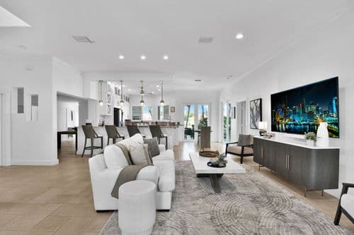 Kendal Green Villa - Image 2