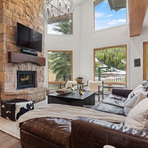 Sterling Lodge - Image 1