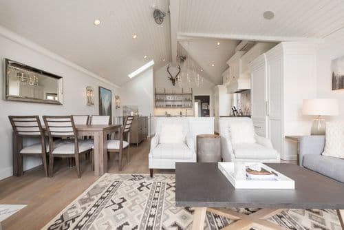 Snowflake Villa - Image 3
