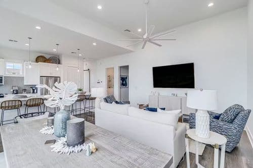 Beachfront Bliss - Image 3