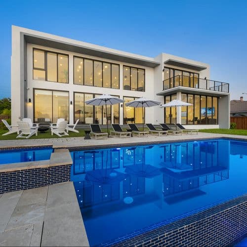Villa Lago - Image 1