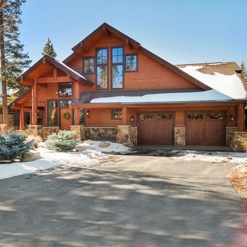 Twin Peaks Lodge - Image 1