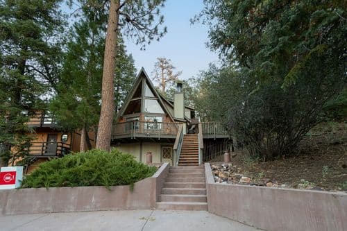 Bear's Lair - Image 1
