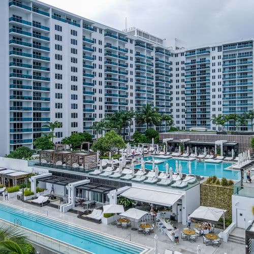 Roney Palace Retreat - Image 1