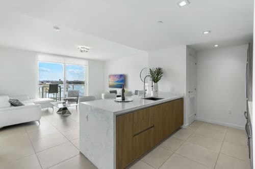 Coastal Home - Image 3