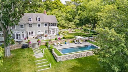 Quissett Gardens - Image 1