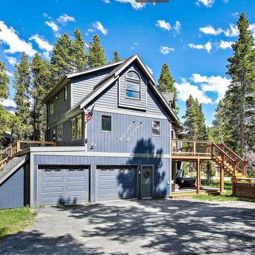 Sapphire Chalet - Image 1