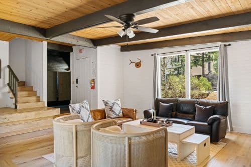 Summit House - Image 1