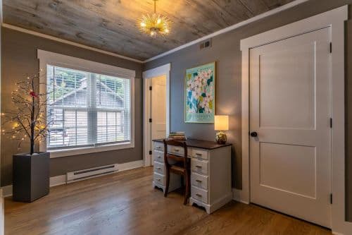 Riverside Retreat - Image 2