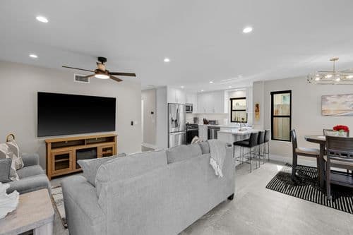 Modern Beach Vibes (Lower) - Image 3