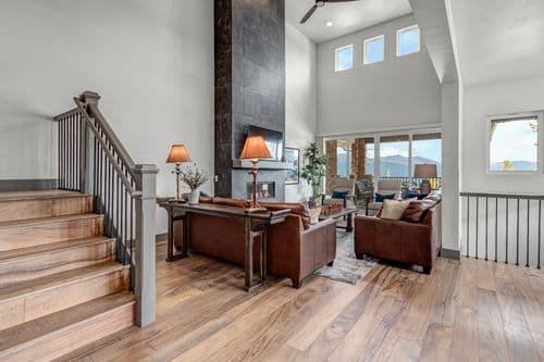 Mountain Vista Retreat - Image 2